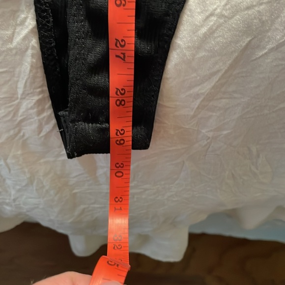 NWOT Shein Ribbed Black Bodysuit with Sheer Polka Dot Sleeves Size L - Picture 5 of 7